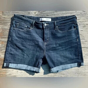 Levi Strauss Signature Mid Rise Shorts Sz 32